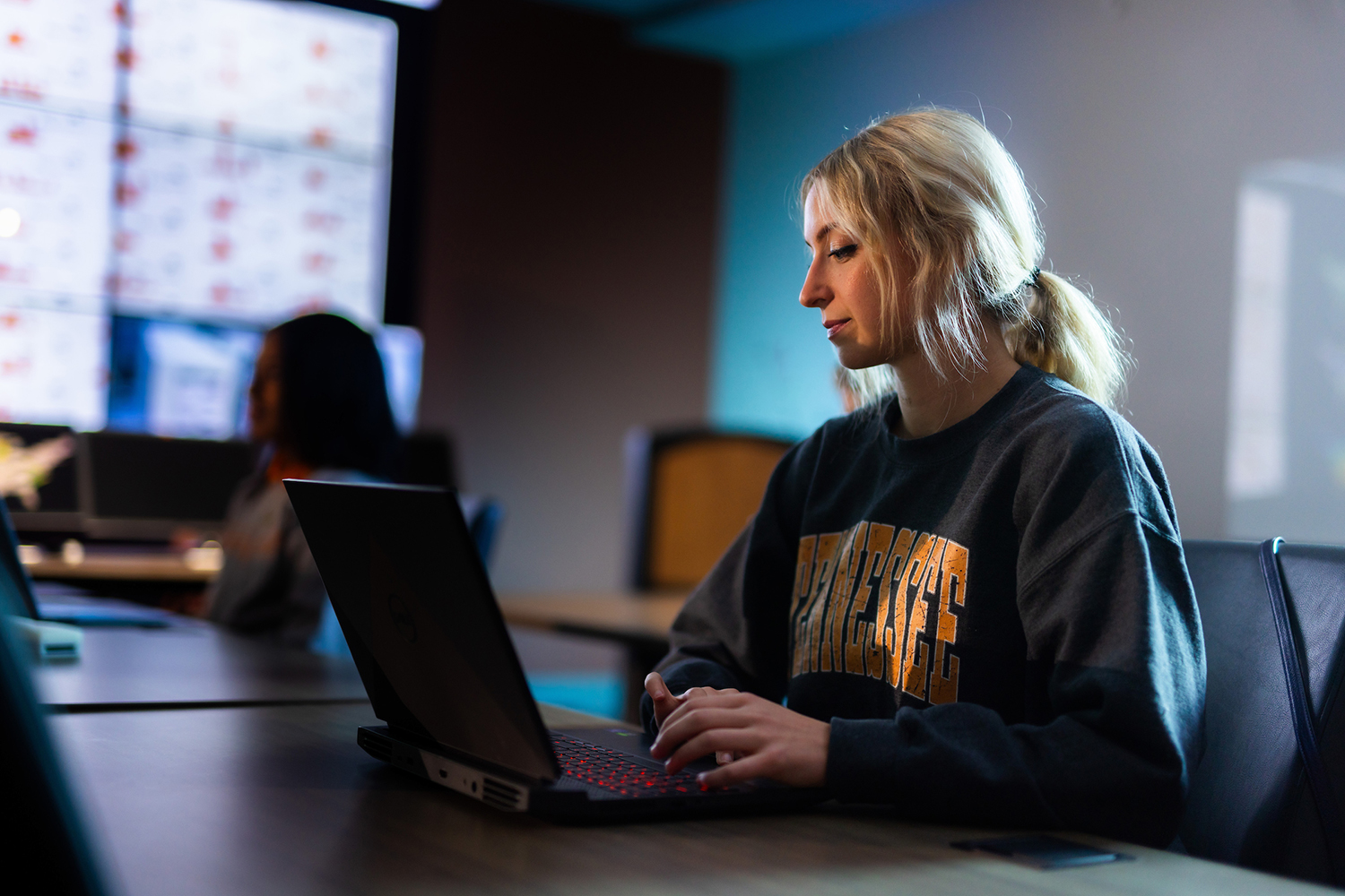 UT's Online Learning Programs Among the Best in Rankings by US News - News